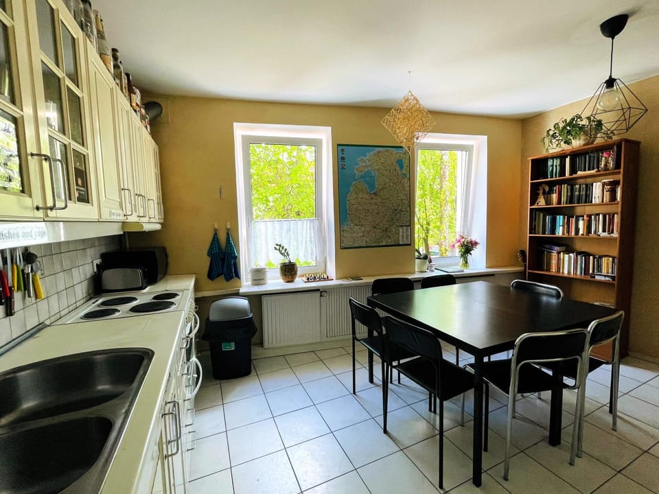 Communal kitchen, kitchen