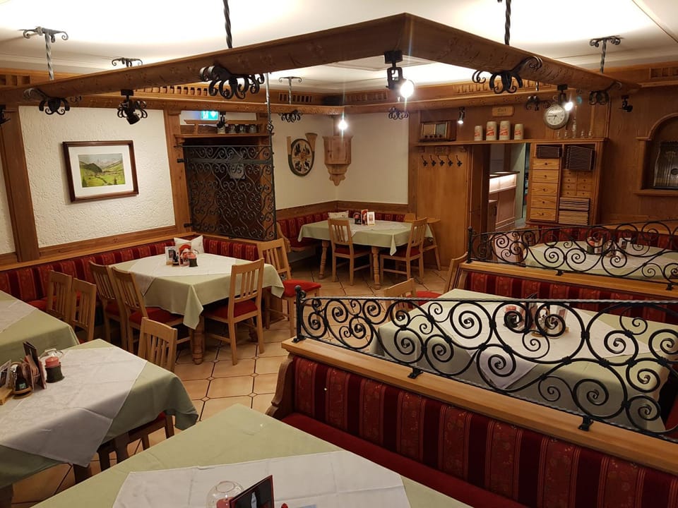 Restaurant/places to eat