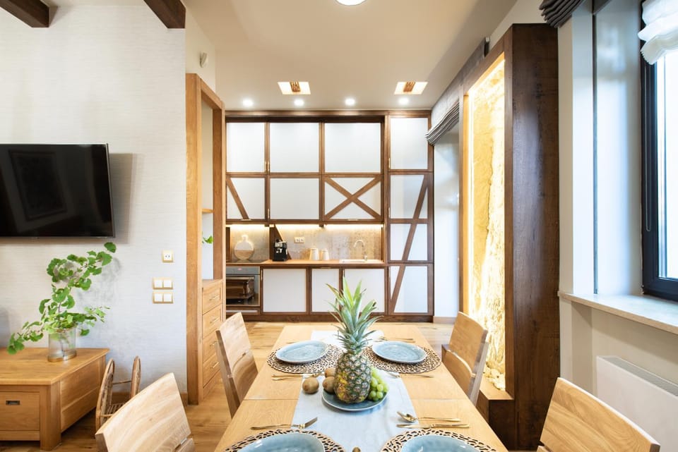 Kitchen or kitchenette, kitchen