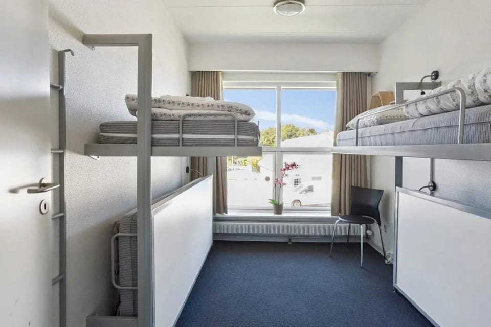 Property building, Bed, Bedroom, bunk bed