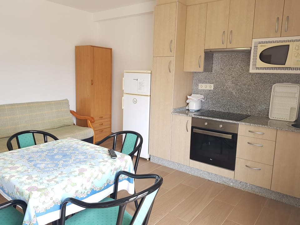 Apartamentos Canada 1 Apartment in O Morrazo