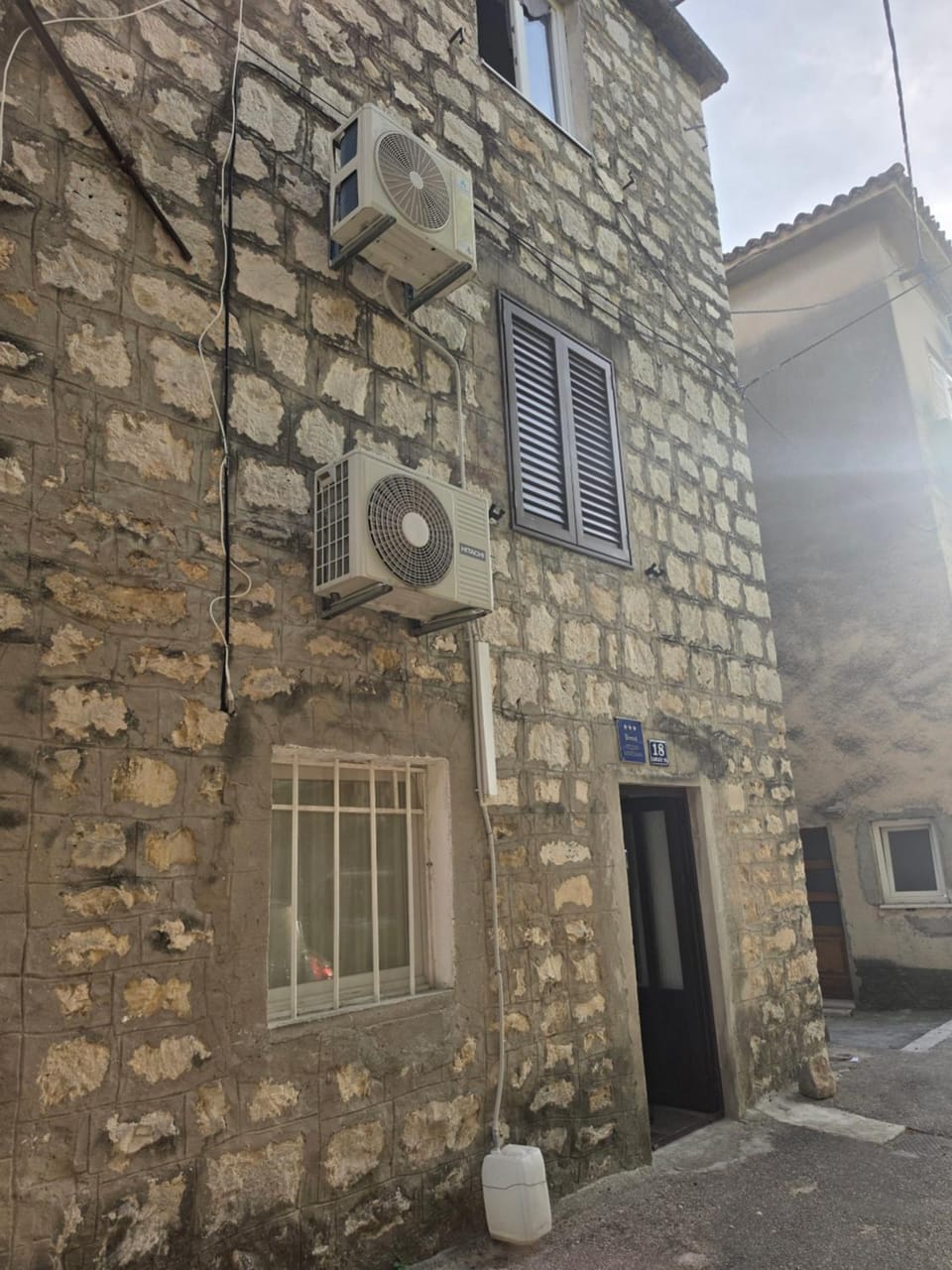 Studio Apartman Kaštel Kambelovac Apartment in Šibenik-Knin County, Croatia