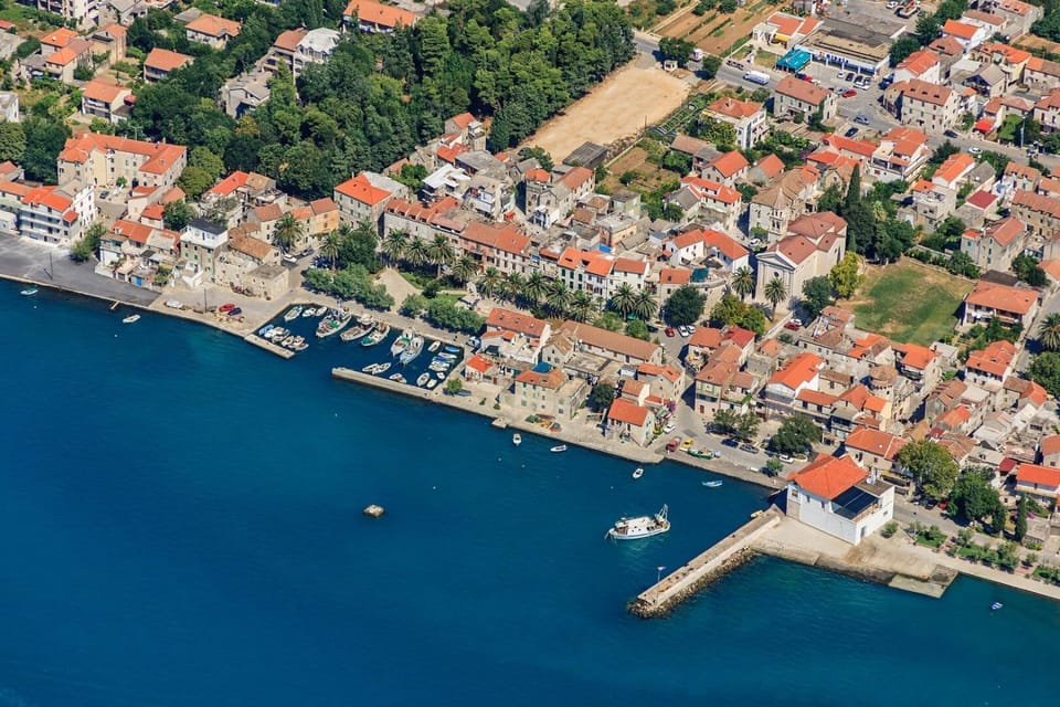 Studio Apartman Kaštel Kambelovac Apartment in Šibenik-Knin County, Croatia