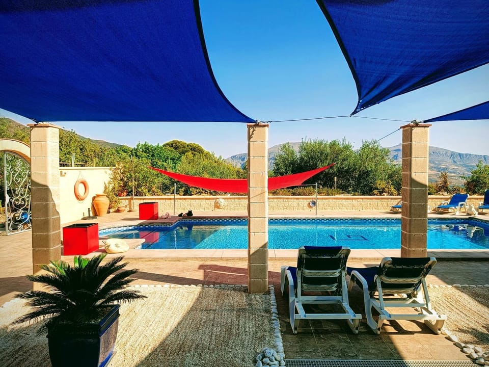 Patio, Swimming pool