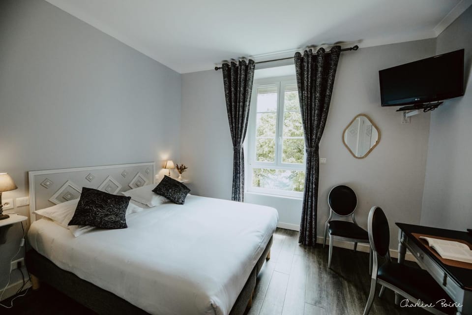 Grand Hôtel des Bains Apartment hotel in Provence-Alpes-Côte d'Azur