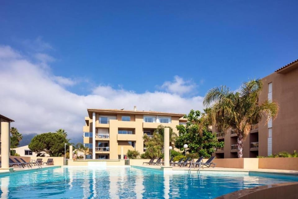 Property building, Swimming pool