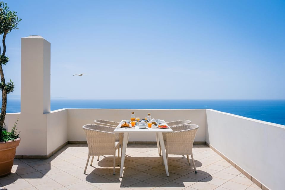 View (from property/room), Balcony/Terrace, Breakfast, Breakfast, Continental breakfast, Continental breakfast, Italian breakfast, Internal: Not applicable to any particular room