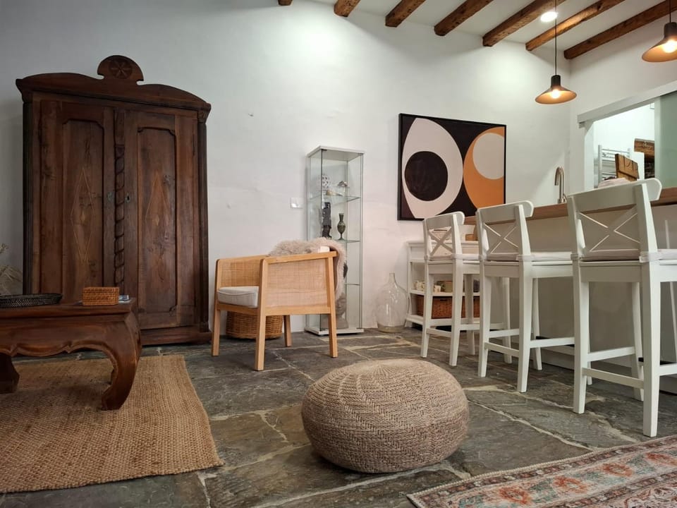 Living room, kitchen