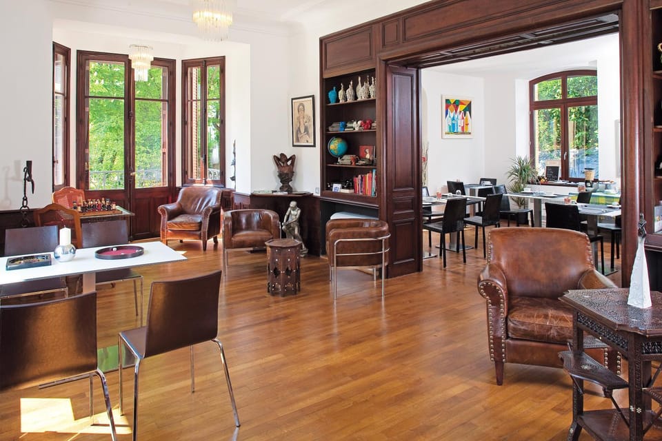 Day, Living room, Lounge or bar, Seating area