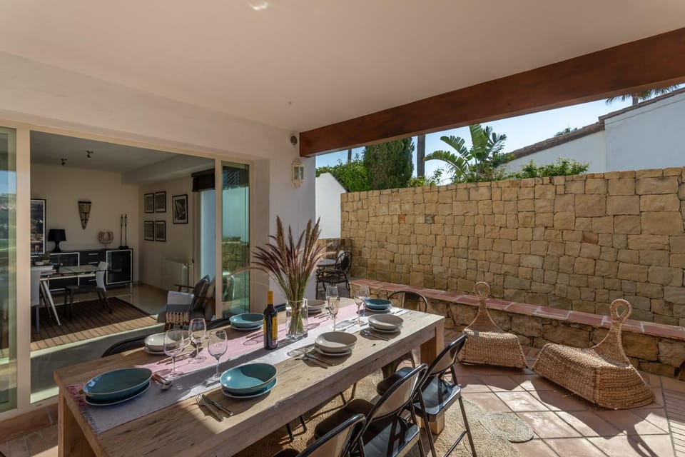 Day, BBQ facilities, Balcony/Terrace, Balcony/Terrace, Dining area