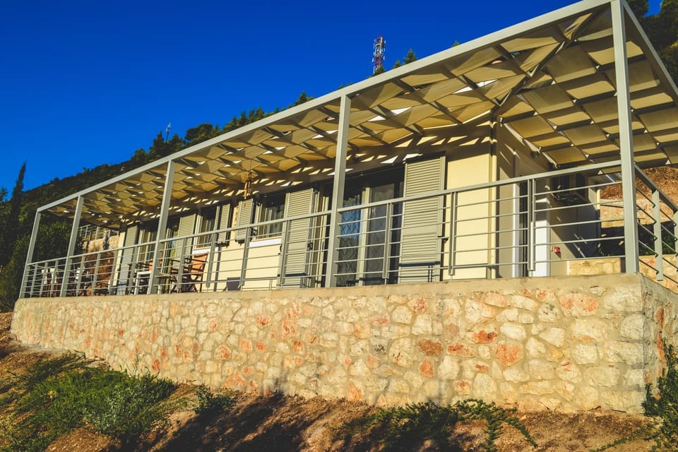 Property building, Facade/entrance, On site