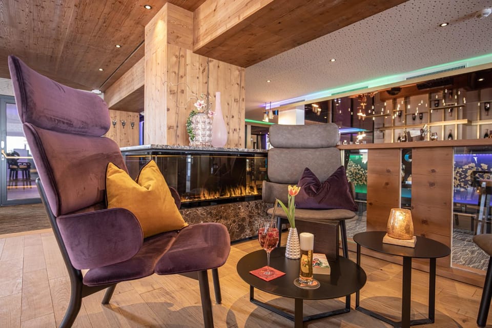Lounge or bar