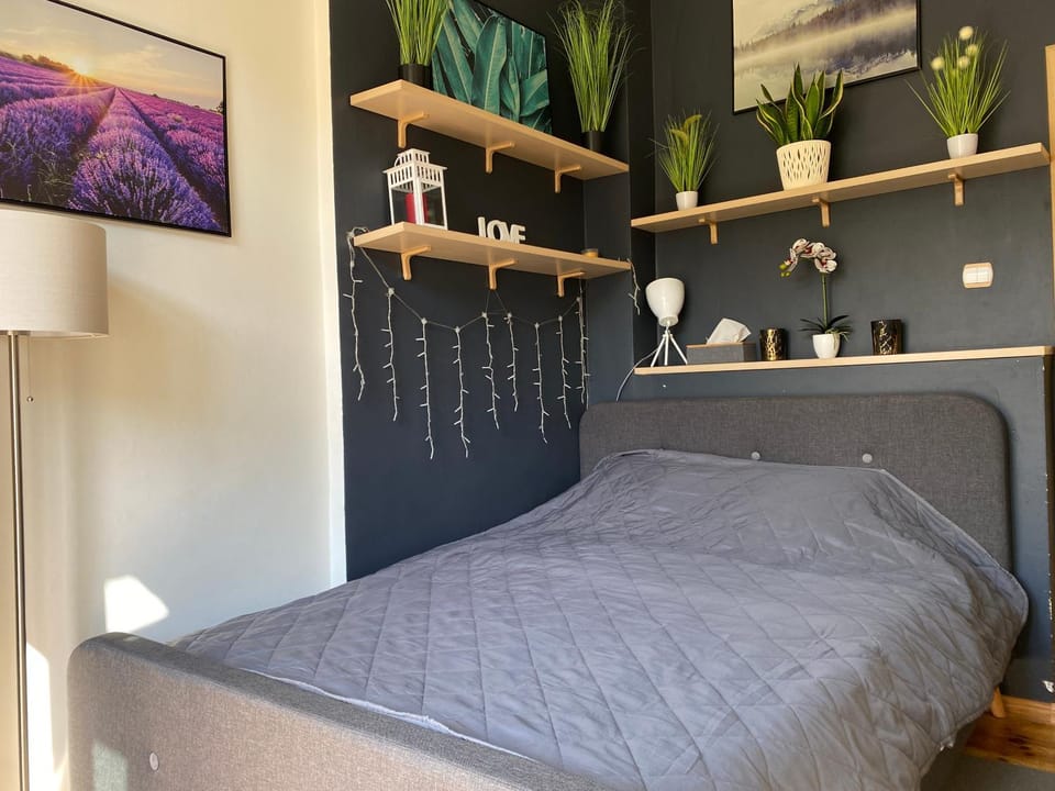 Bed, Bedroom
