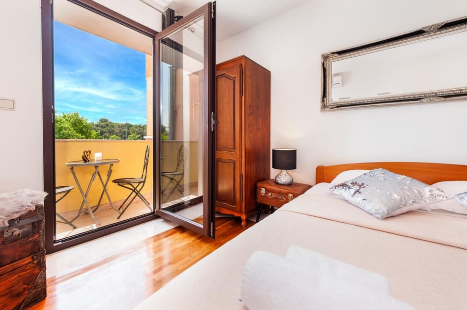 Balcony/Terrace, Photo of the whole room