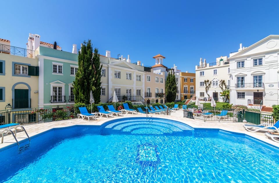 Pool view, Swimming pool