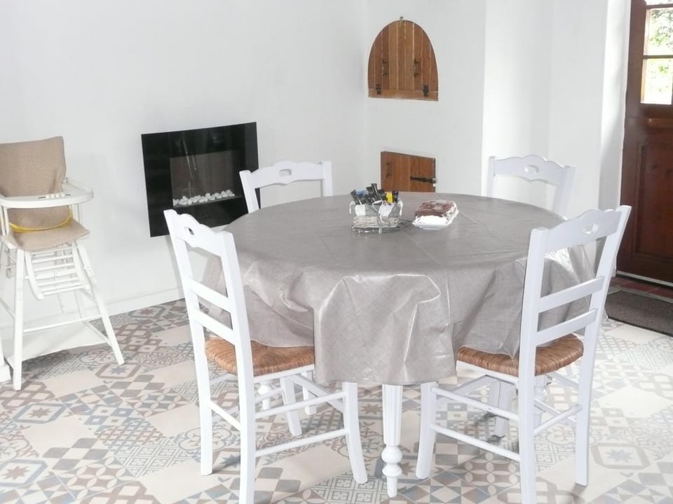 Food and drinks