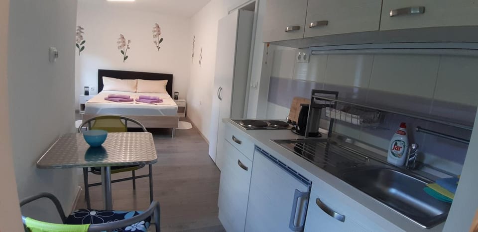 Apartmani Orhideja Apartment in Šibenik-Knin County, Croatia