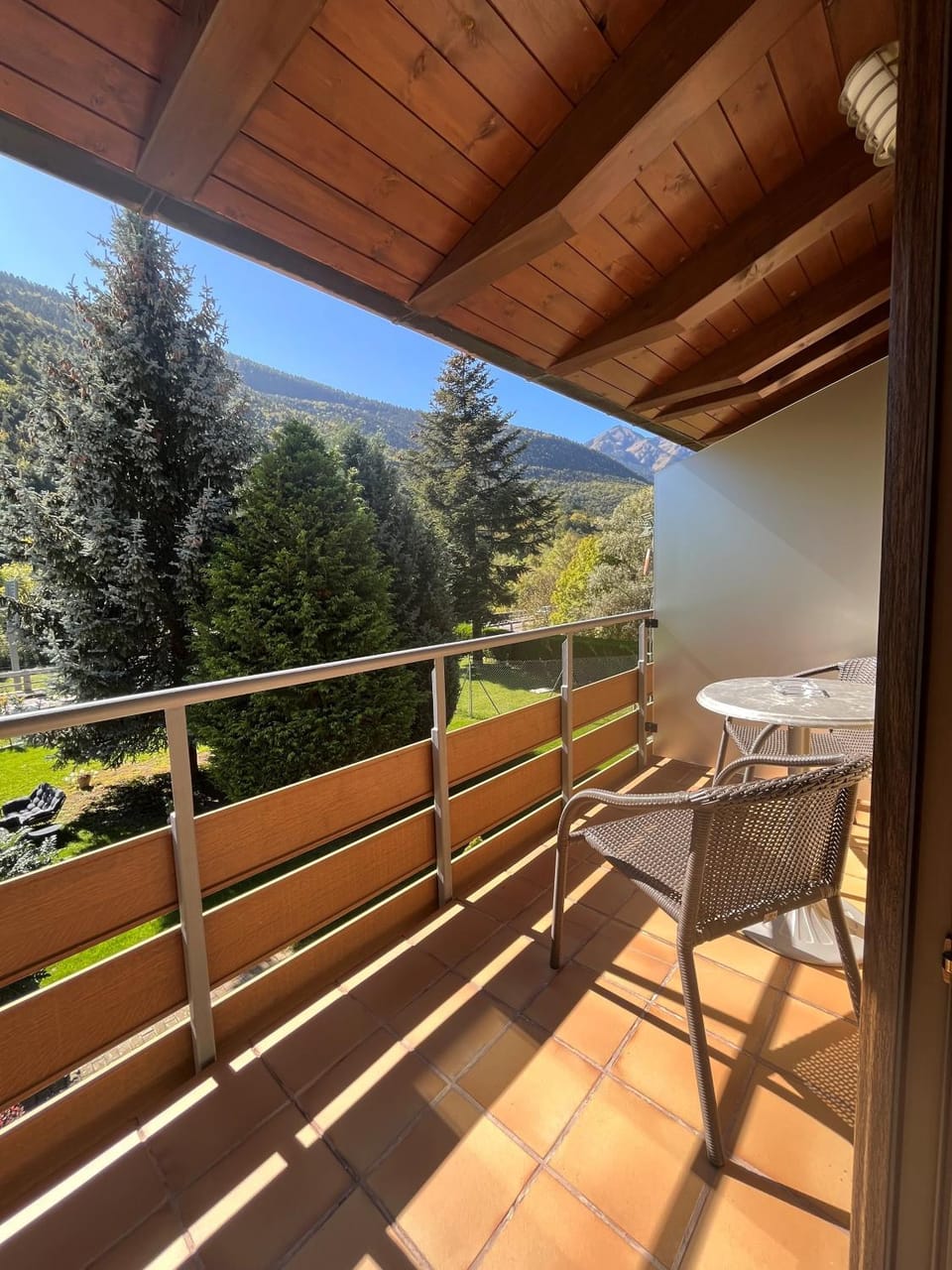View (from property/room), Balcony/Terrace, Mountain view