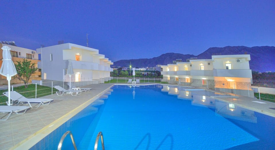 Property building, Swimming pool