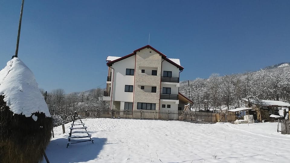 Natural landscape, View (from property/room)