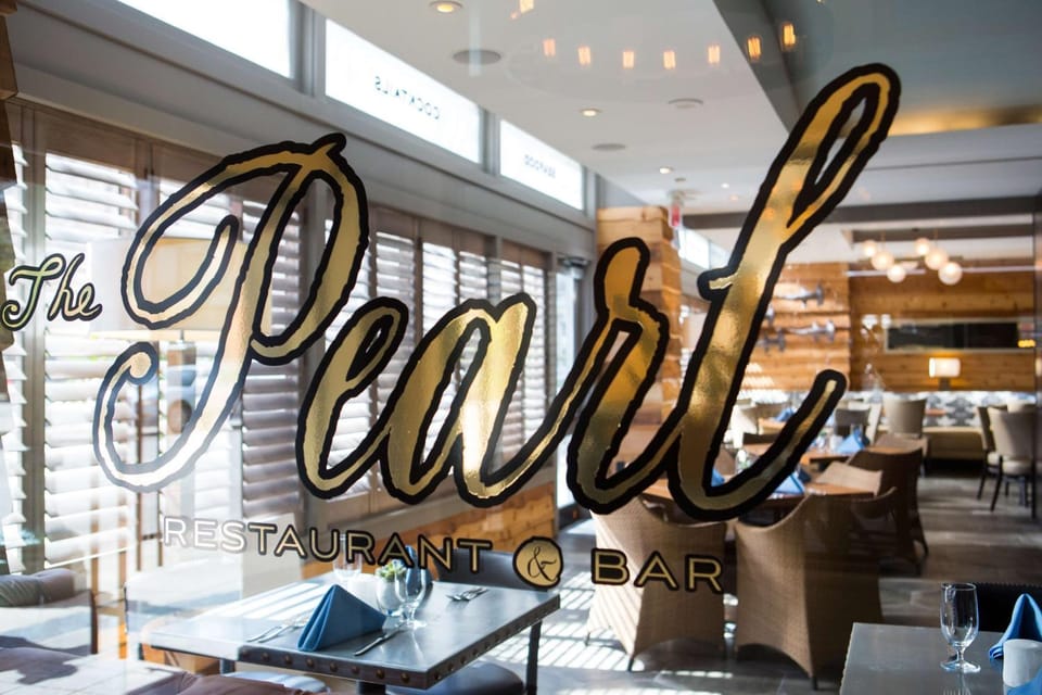 Restaurant/places to eat, Restaurant/places to eat, Property logo or sign