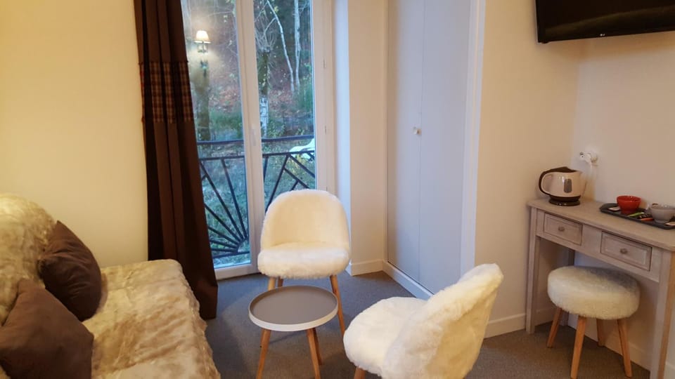 Le Pavillon Bed and Breakfast in Auvergne-Rhône-Alpes