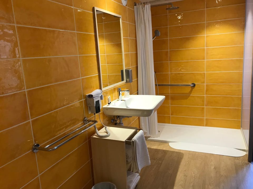 Hôtel-Restaurant "Les Rochers" Hotel in Haute-Savoie