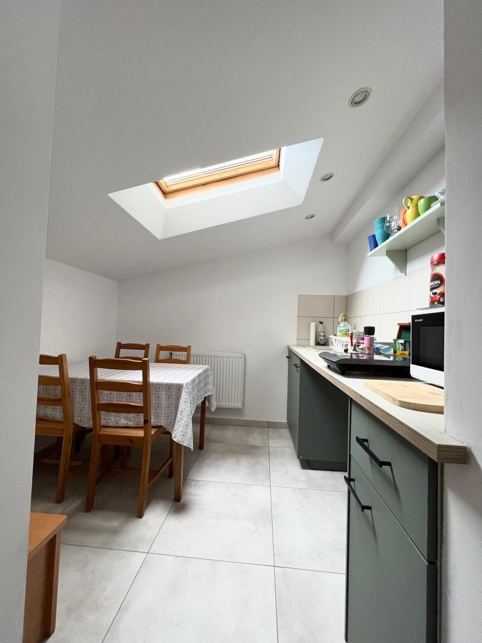 Kitchen or kitchenette, Dining area, stove, Internal: Not applicable to any particular room