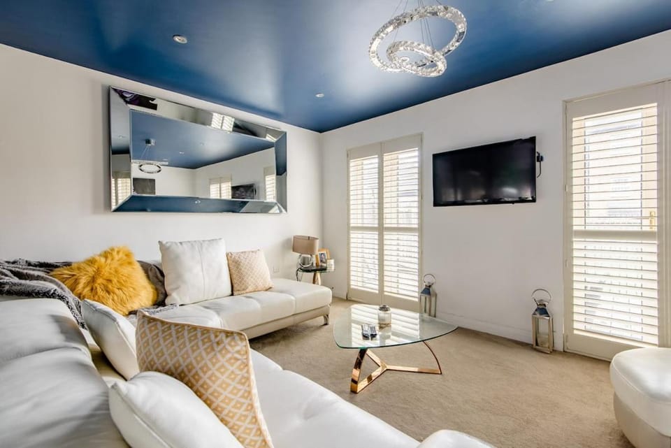 Main House Vacation rental in Sheffield