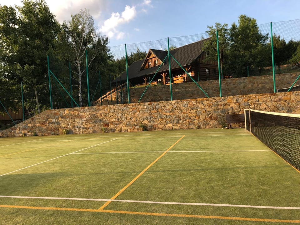 Activities, Tennis court