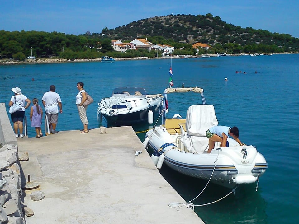 Patio, Day, Summer, On site, Sea view, Area and facilities, group of guests