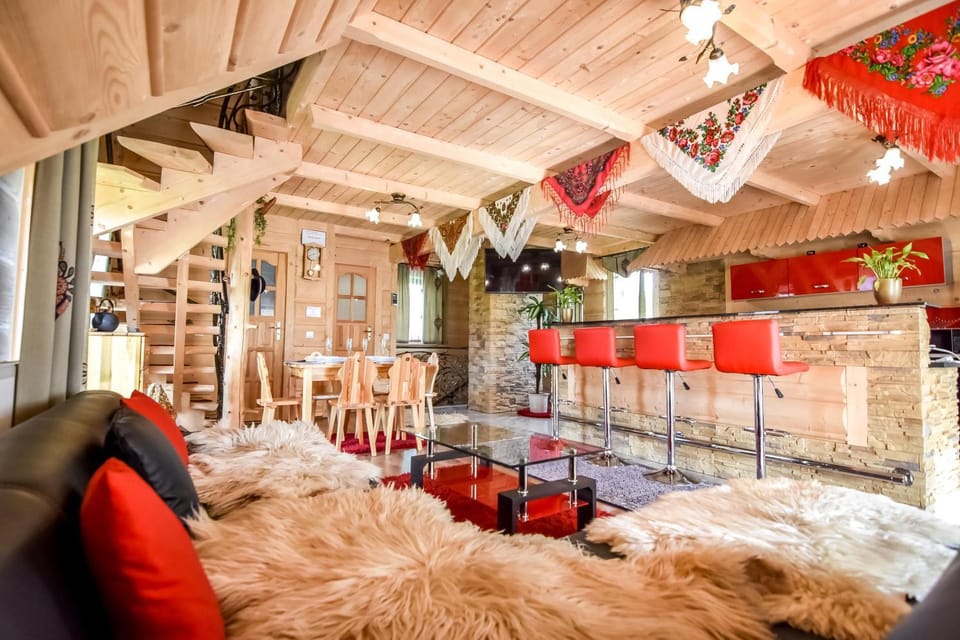 Kitchen or kitchenette, Living room, Seating area