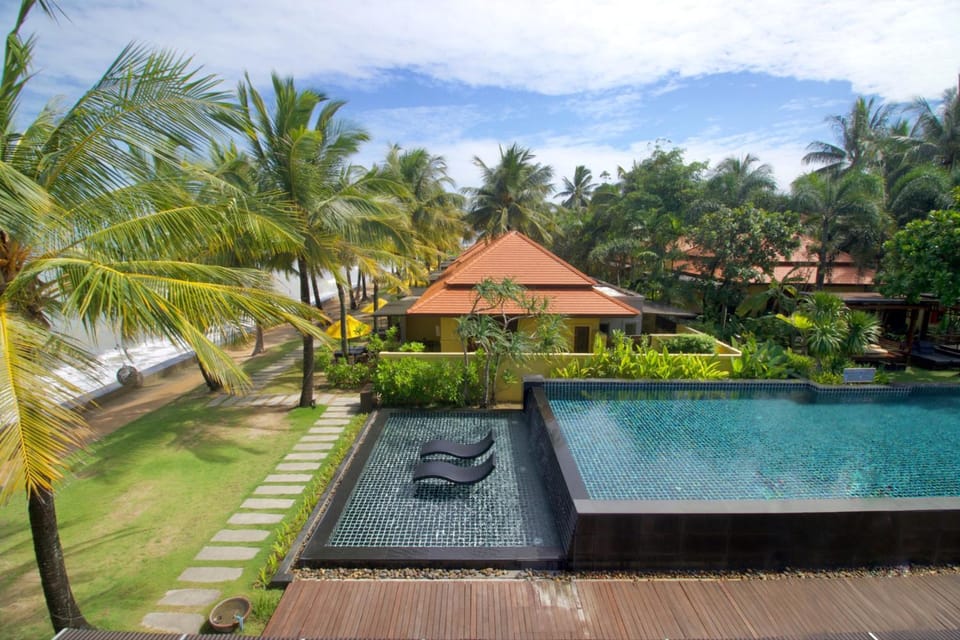 Bird's eye view, Pool view, Sea view