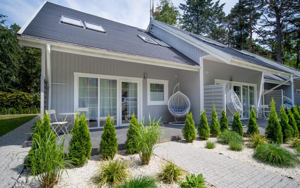 Property building, Garden, Balcony/Terrace, Balcony/Terrace