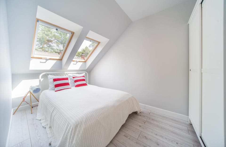Bed, Photo of the whole room, Bedroom, wardrobe
