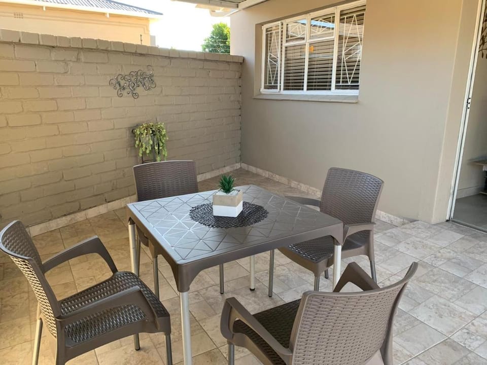 Patio, Balcony/Terrace