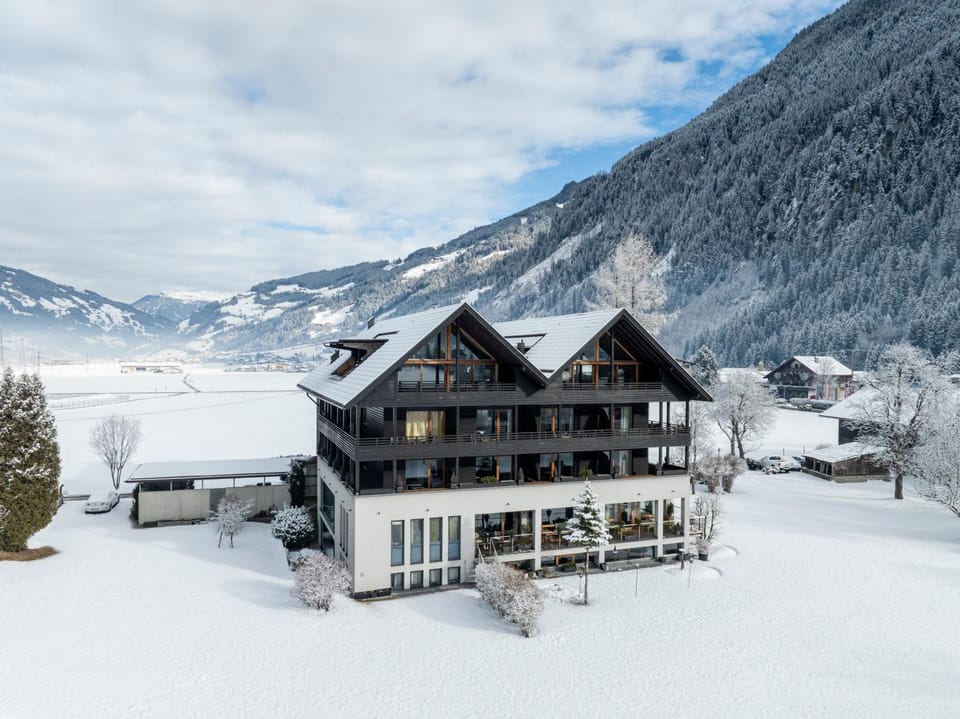 Property building, Day, Natural landscape, Winter, View (from property/room), Mountain view