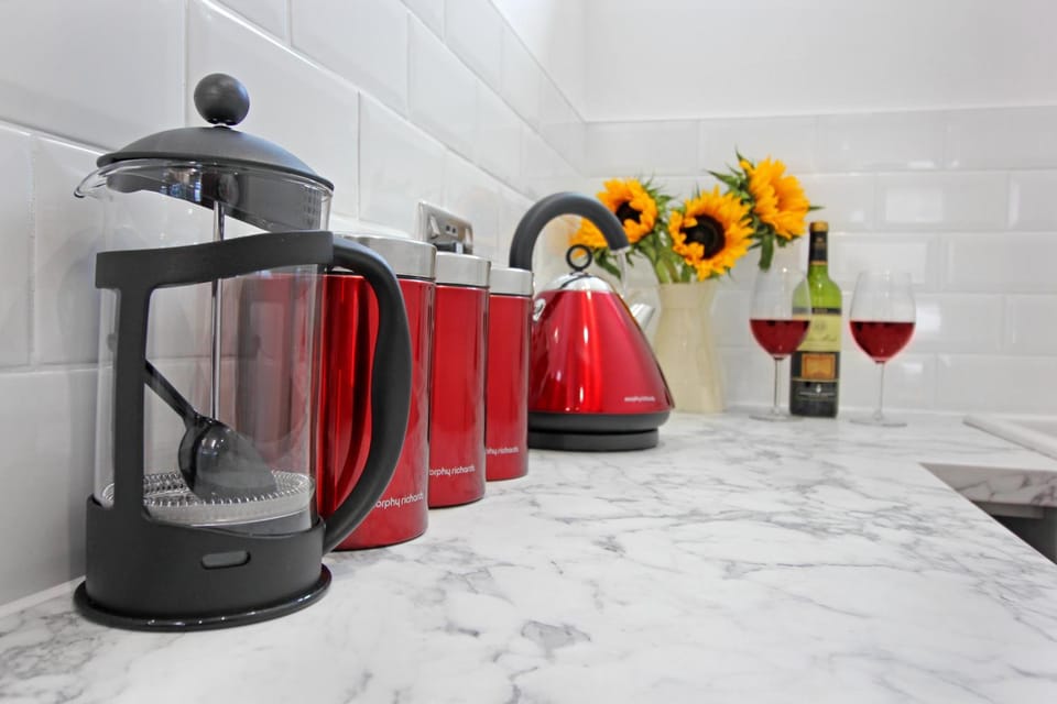 Coffee/tea facilities, Kitchen or kitchenette