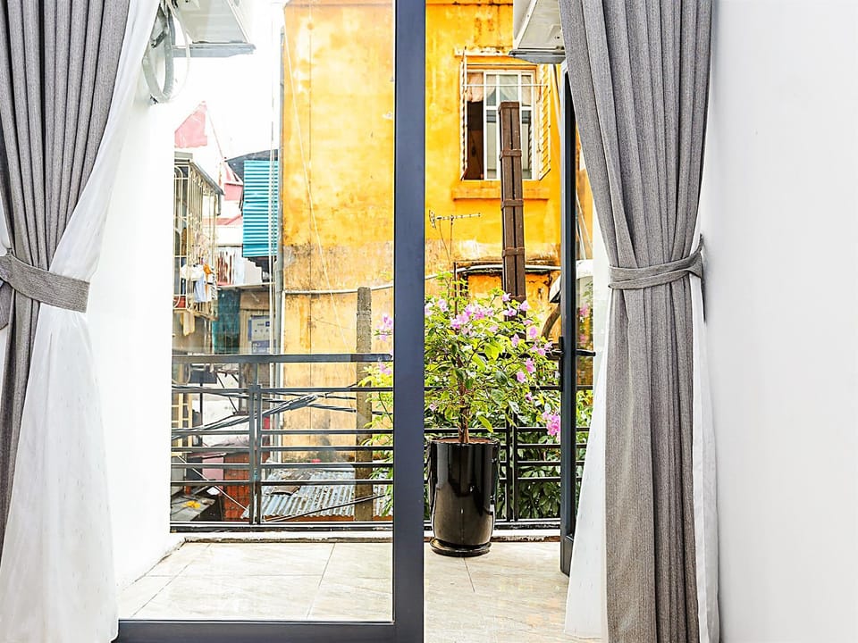 View (from property/room), Balcony/Terrace