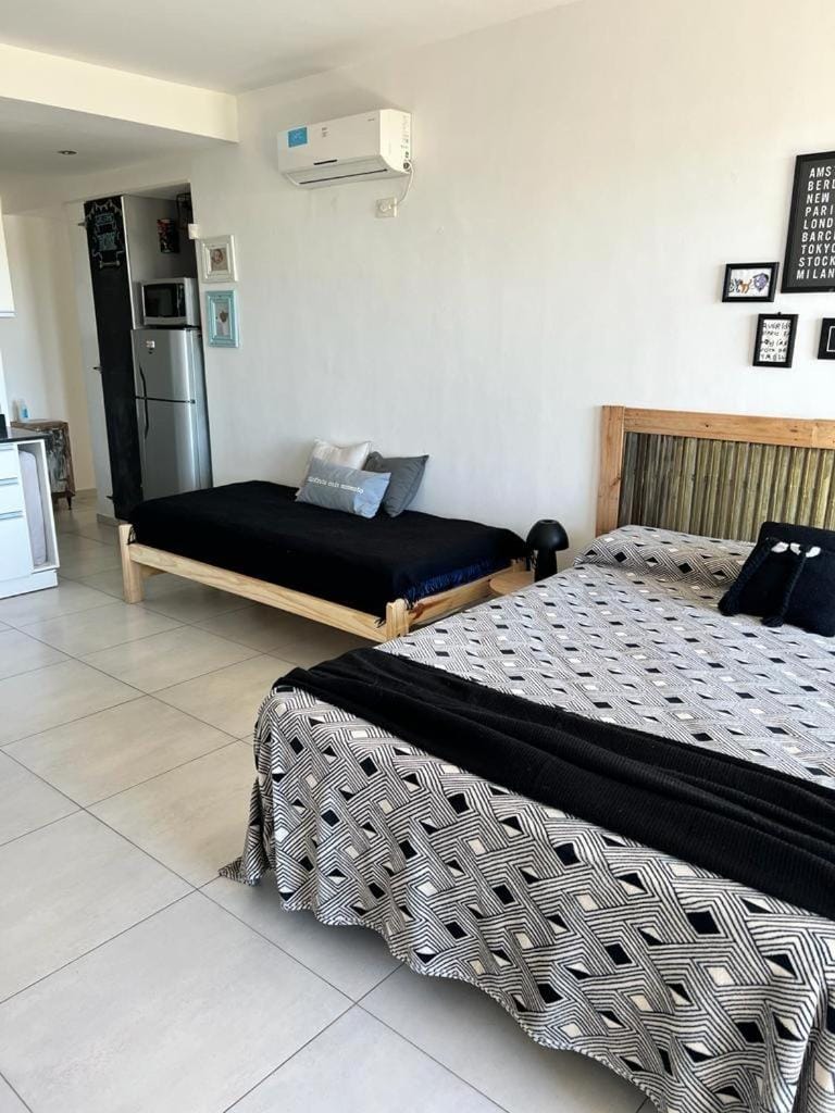 Bed, Photo of the whole room, Bedroom, air conditioner