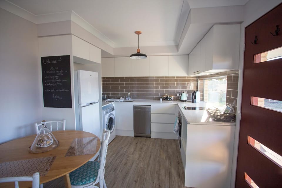 Kitchen or kitchenette, Photo of the whole room