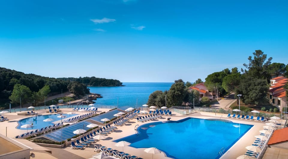 Pool view, Swimming pool, Swimming pool