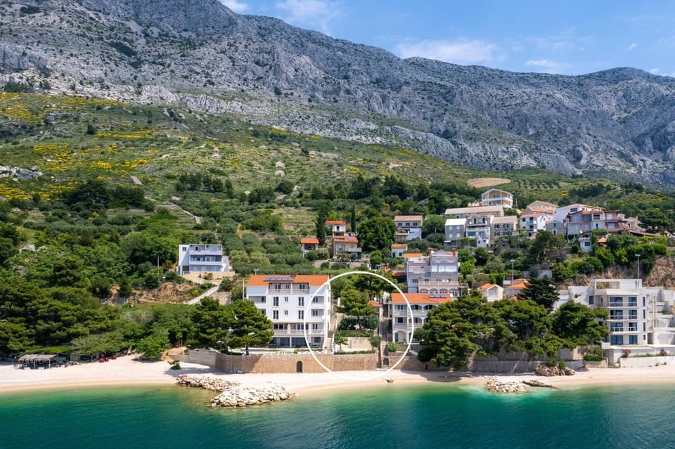 Day, Mountain view, Sea view