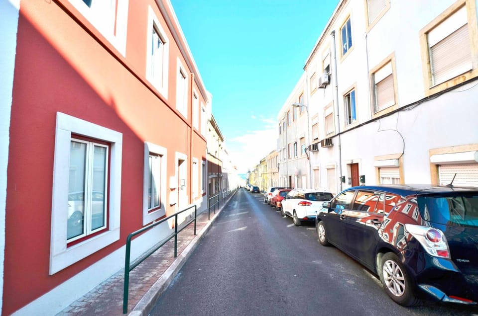 Property building, Facade/entrance, Neighbourhood
