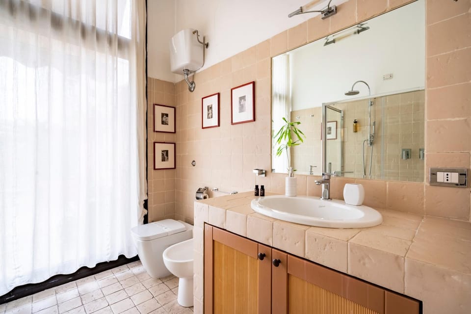 Snob Luxury Suite Bed and Breakfast in Cagliari
