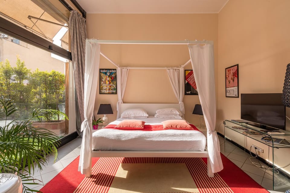 Photo of the whole room