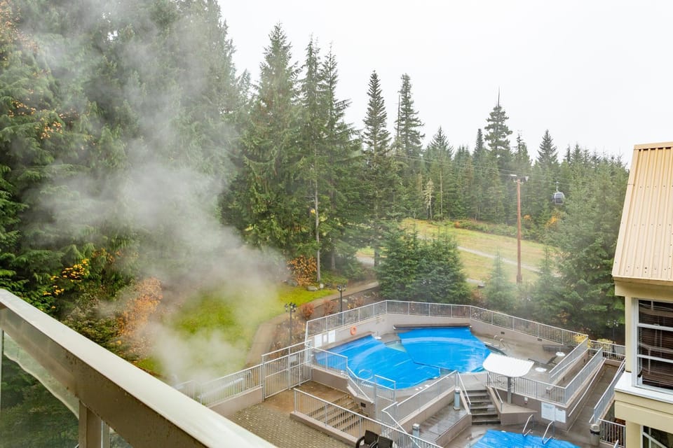 Balcony/Terrace, Pool view