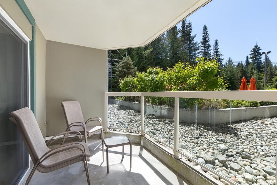 Patio, Natural landscape, Balcony/Terrace
