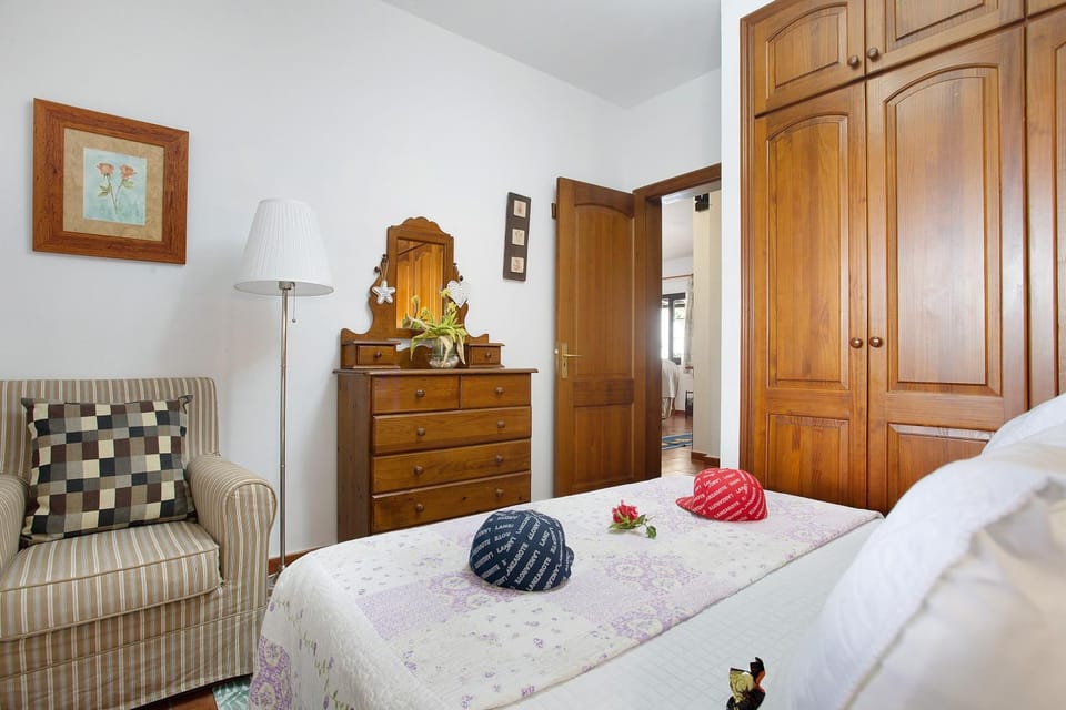 Living room, Bedroom