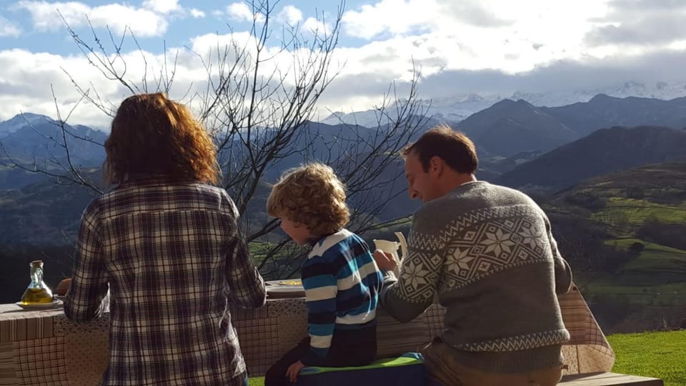 Mountain view, Family